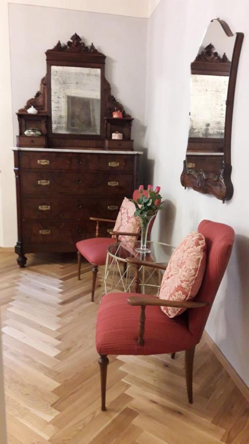 Serenella Apartment Lucca Luaran gambar