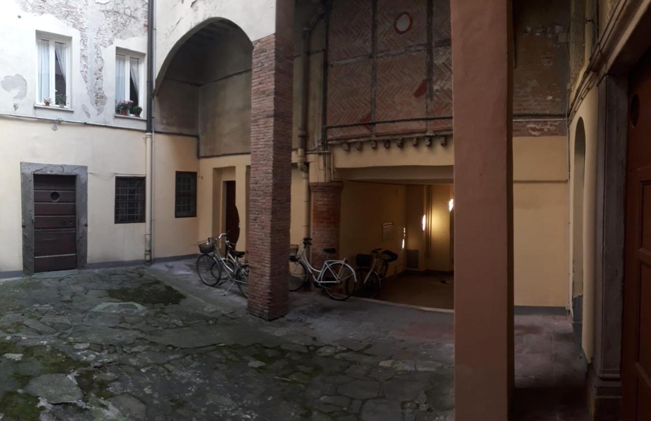 Serenella Apartment Lucca Luaran gambar