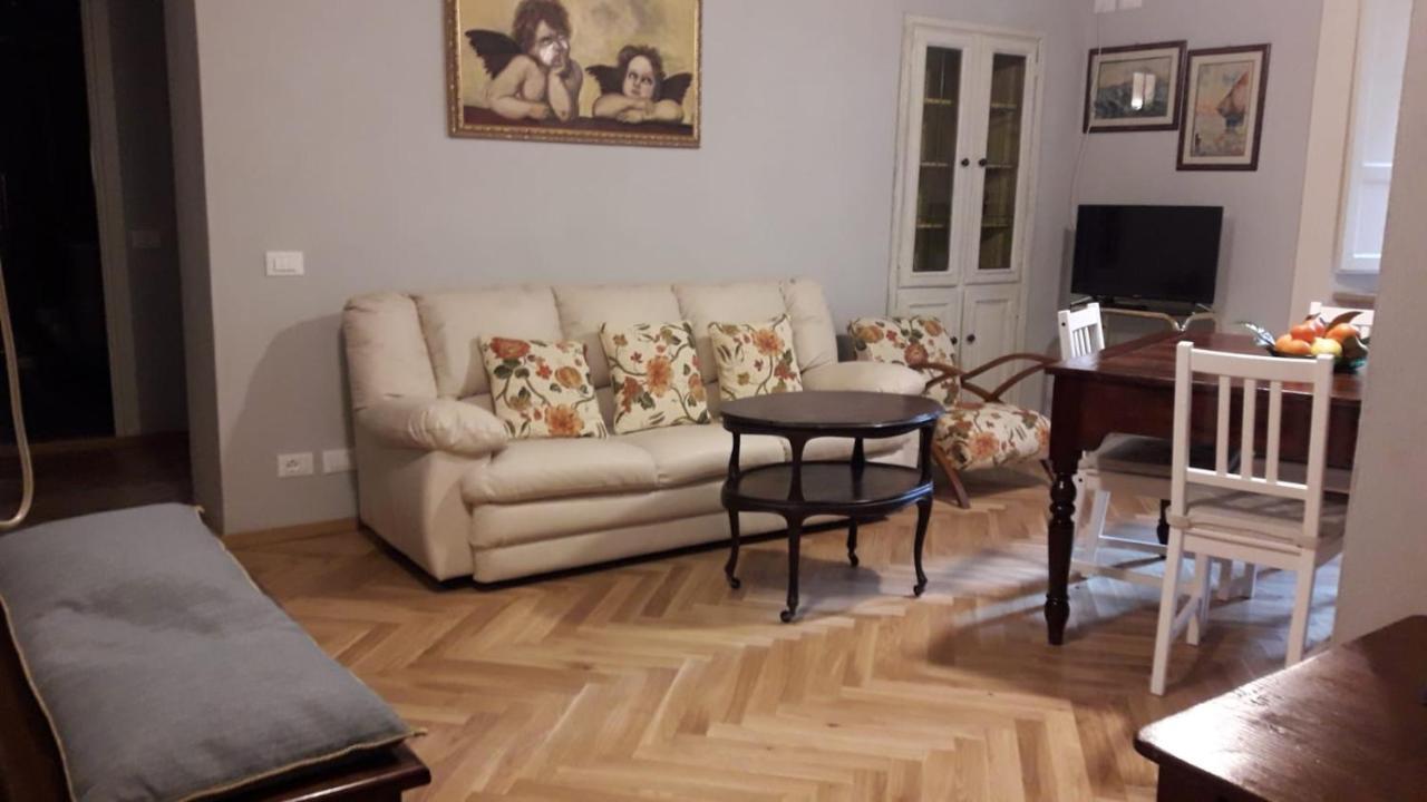 Serenella Apartment Lucca Luaran gambar